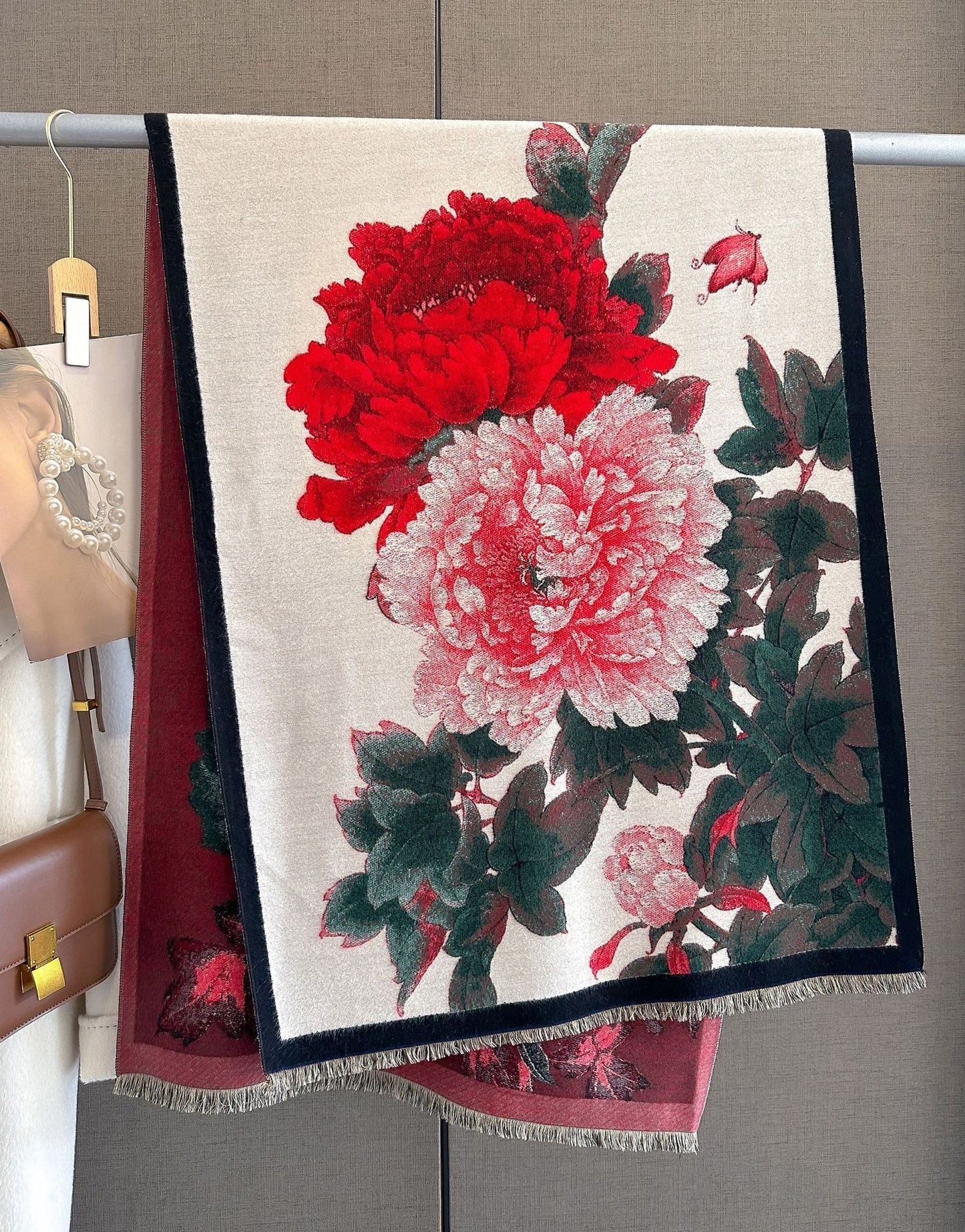 Retro Floral Artificial Cashmere Scarf